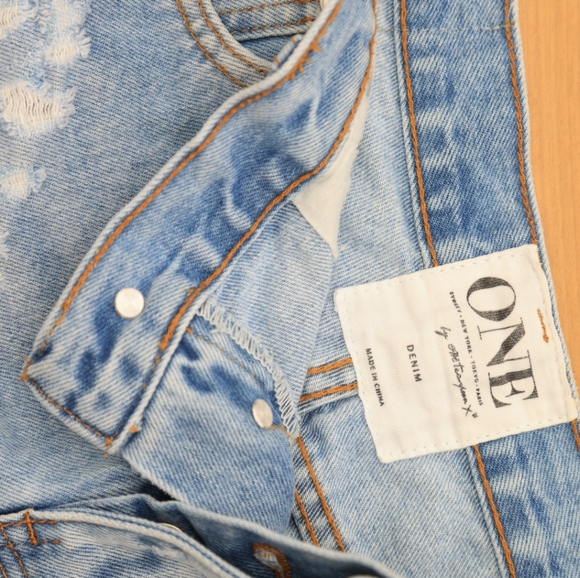 ** THIS ITEM HAS SOLD SOLD SOLD - -- One Teaspoon Bandits EUC - Picture 11 of 17